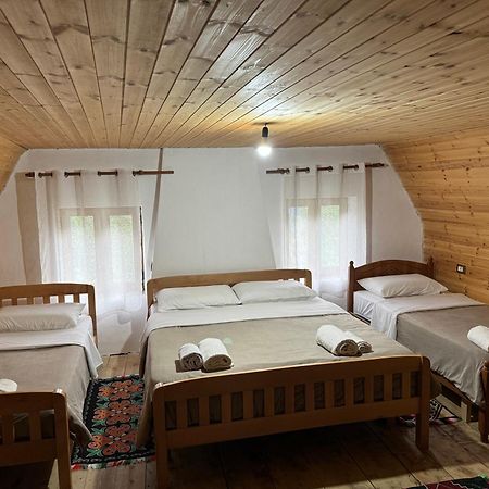 Bujtina Shkambi Hotel เธทธ์ ภายนอก รูปภาพ
