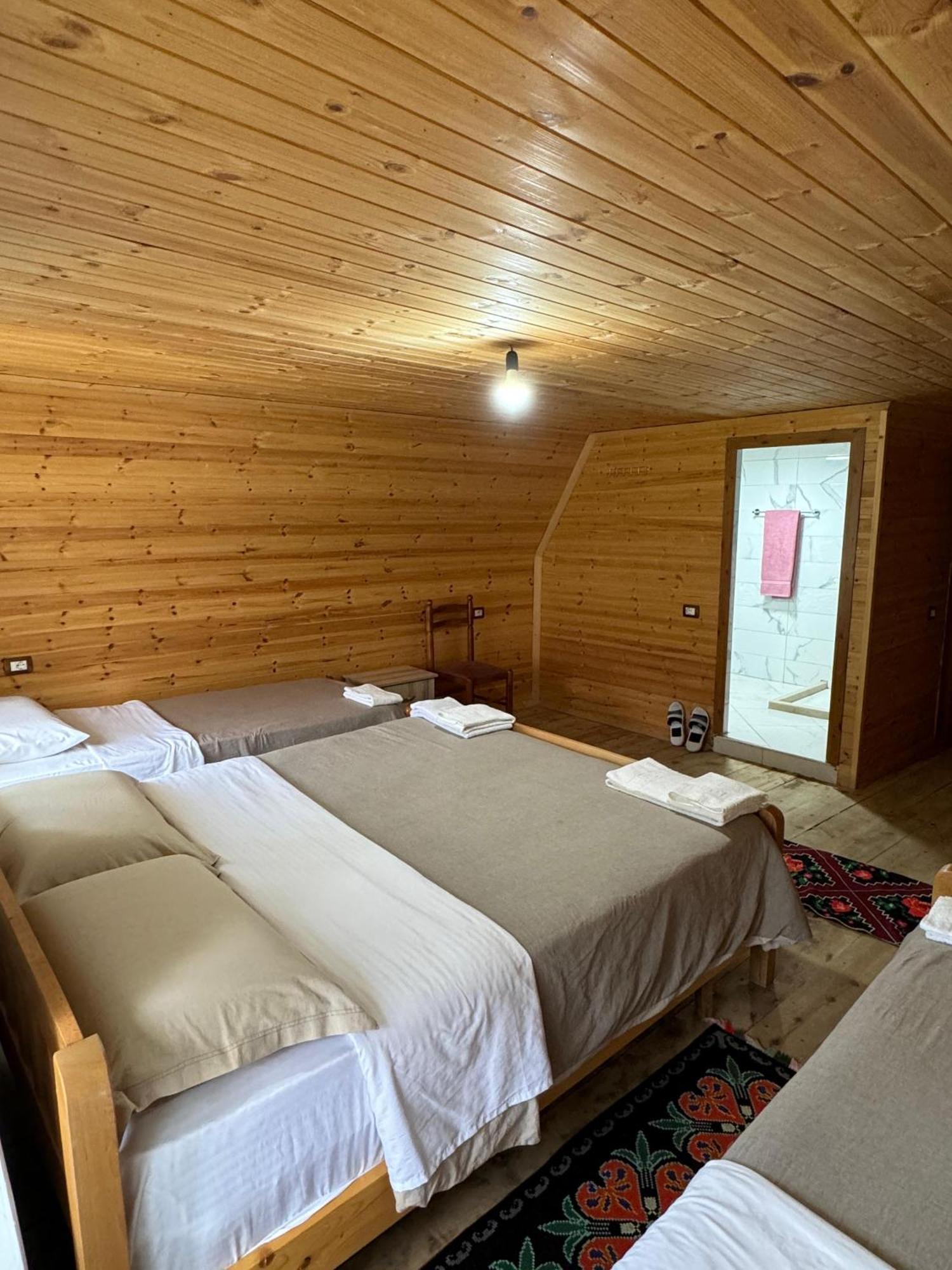 Bujtina Shkambi Hotel เธทธ์ ภายนอก รูปภาพ